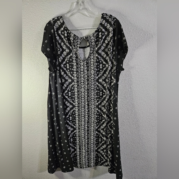 Derek Heart Black & White Knit Dress 2X - Picture 2 of 4